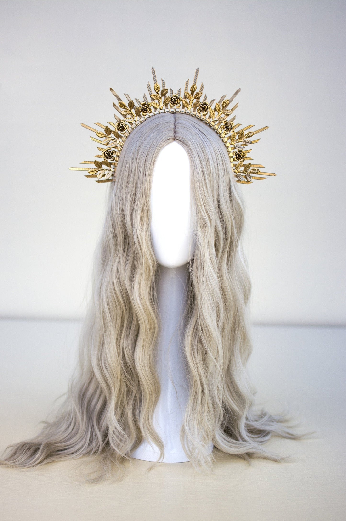 Gold halo crown, Wedding halo headpiece, Festival crown, Wedding Crown, Bridal headpiece, Minimalist wedding crown, Fairy crown