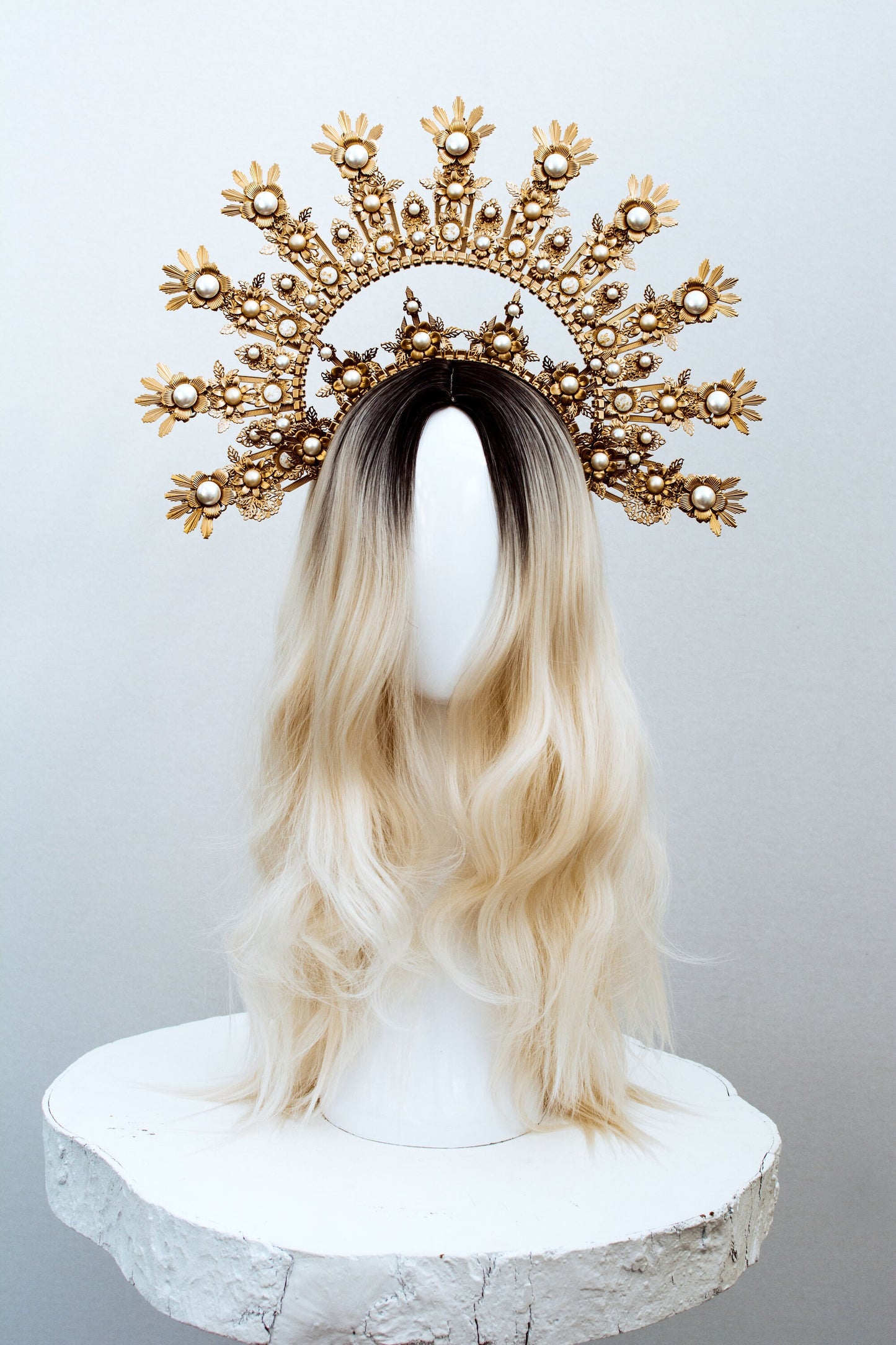 Gold Halo Crown, Halo Headpiece, Festival crown, Festival headpiece, Met Gala Crown, Wedding Crown, Halo crown, Photo Props, Halloween