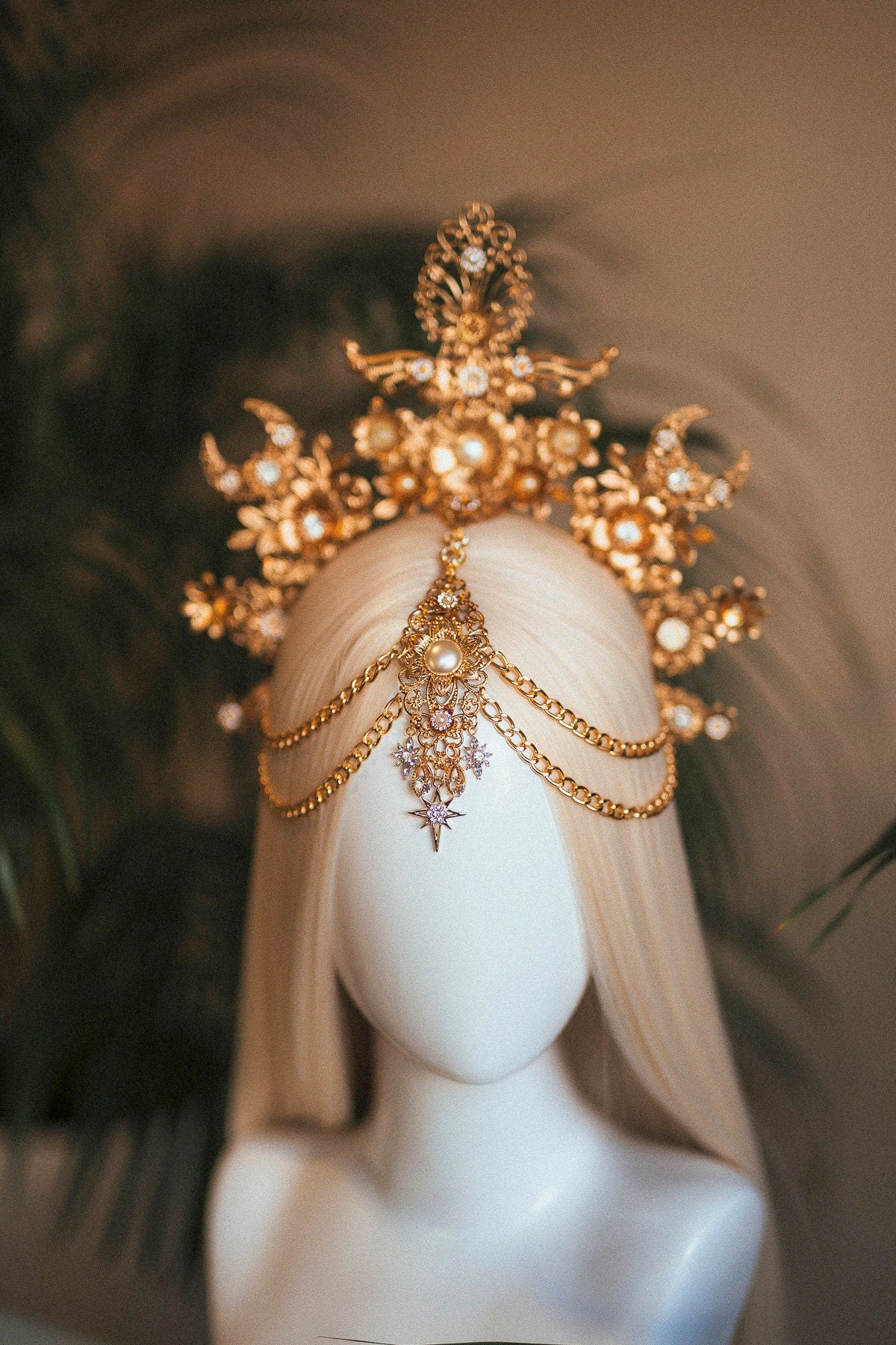 Gold sun crown, Moon crown, Halo Crown, Halo Headpiece, Bridal Headpiece, Wedding Crown, Bridal crown, Fairy crown, Celestial jewellery