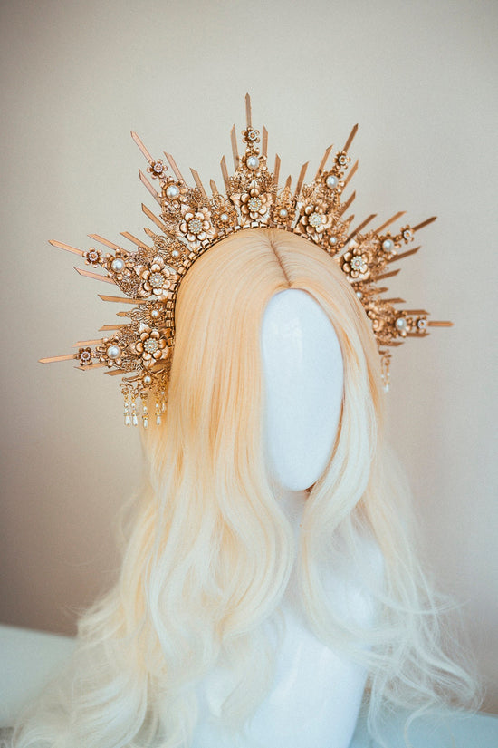 Gold Halo Crown, Celestial Goddess Headpiece, Festival Tiara, Luxury Bridal Halo, Maternity Photoshoot, Statement Crown, Divine Headpiece