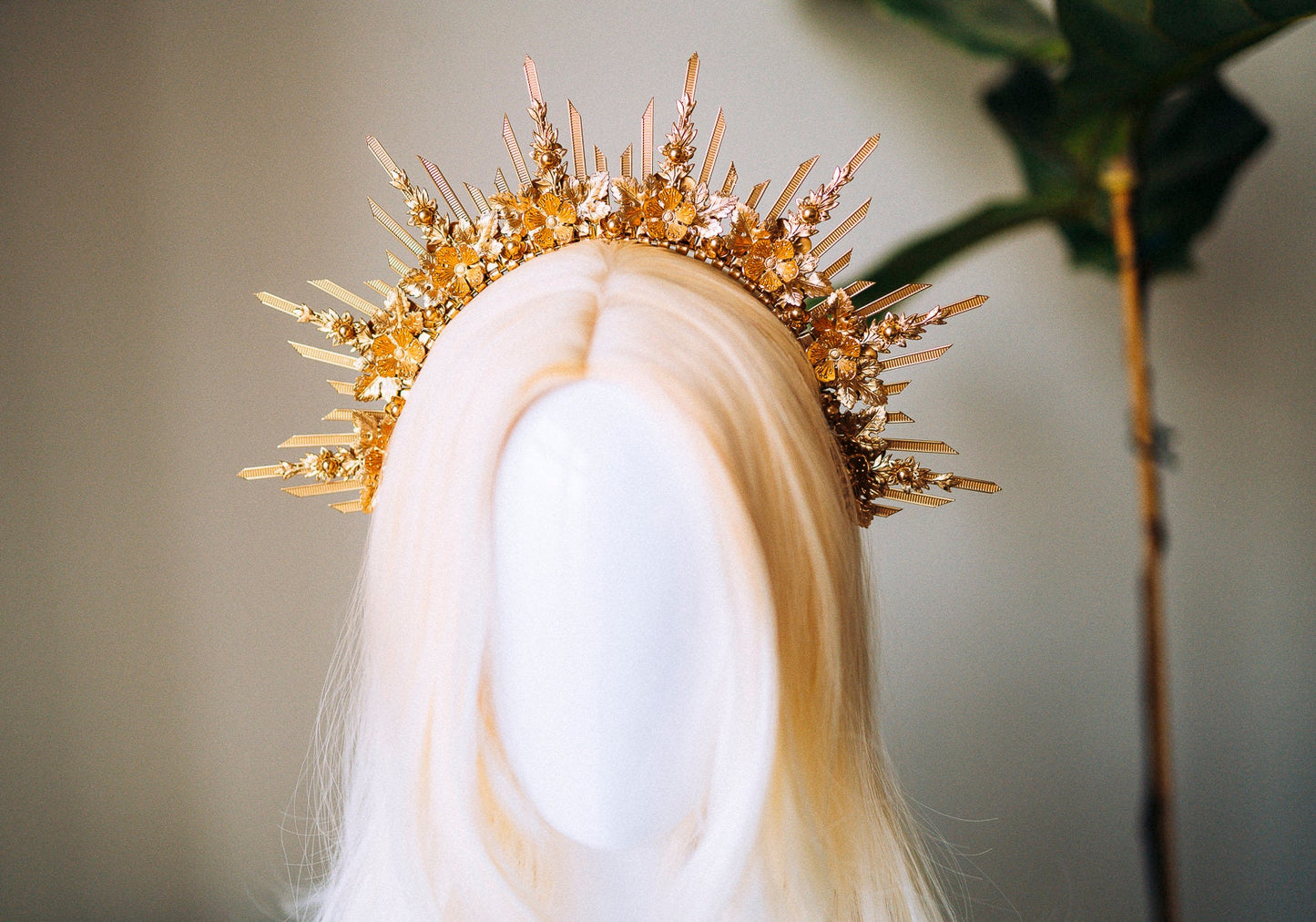 Gold halo crown, Halo headpiece, Wedding crown, Bridal crown, Halo headband, Festival crown, Festival headband, Metal flower crown