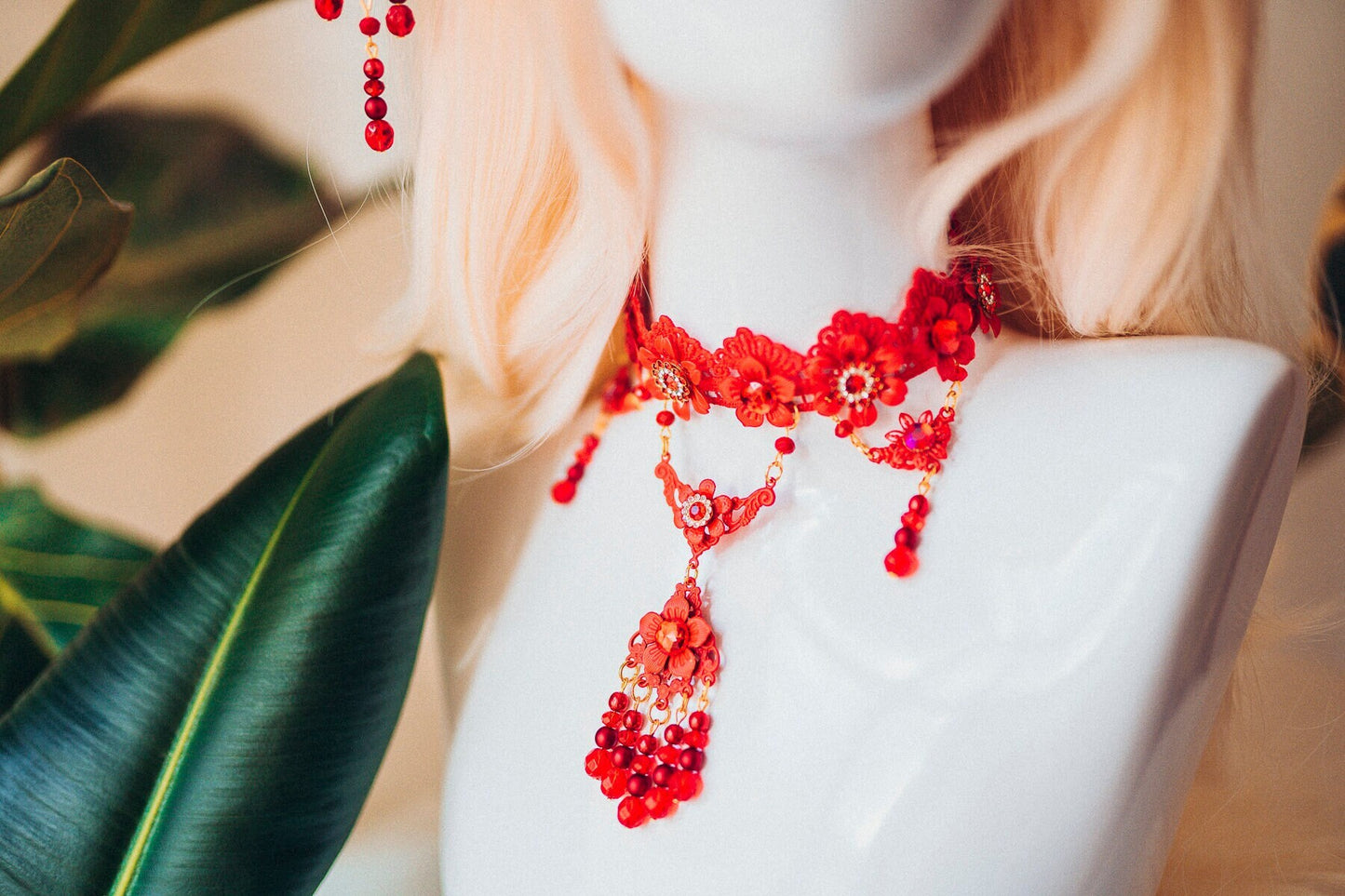 Red Choker Necklace, Gothic Choker Necklace, Lace Choker Necklace, Glamour Choker, Lace Necklace, Photo Props, Wedding, Halloween, Party