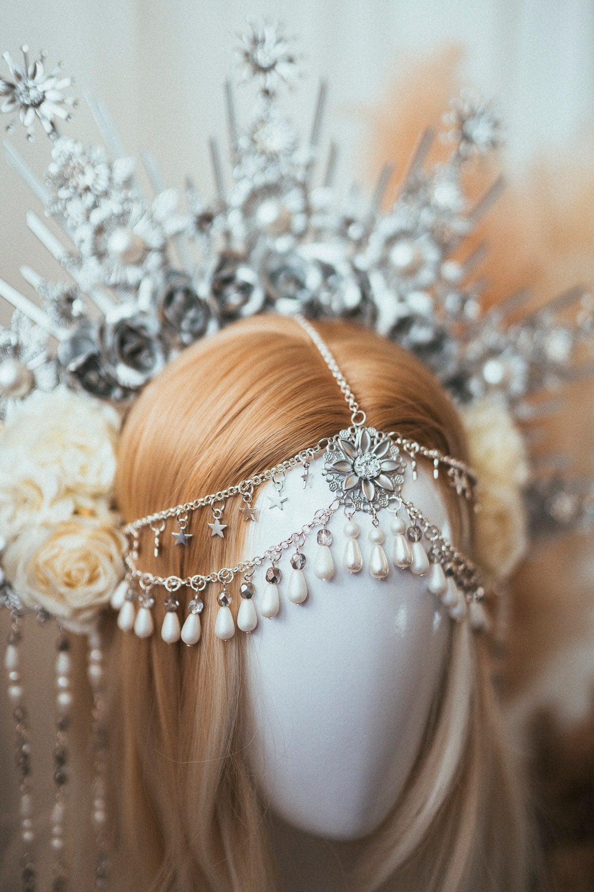 Silver Halo crown, Halo Headpiece, Silver tiara, Festival headpiece, Met Gala Crown, Wedding Crown, Flower crown, Mary Crown, Boho Crown