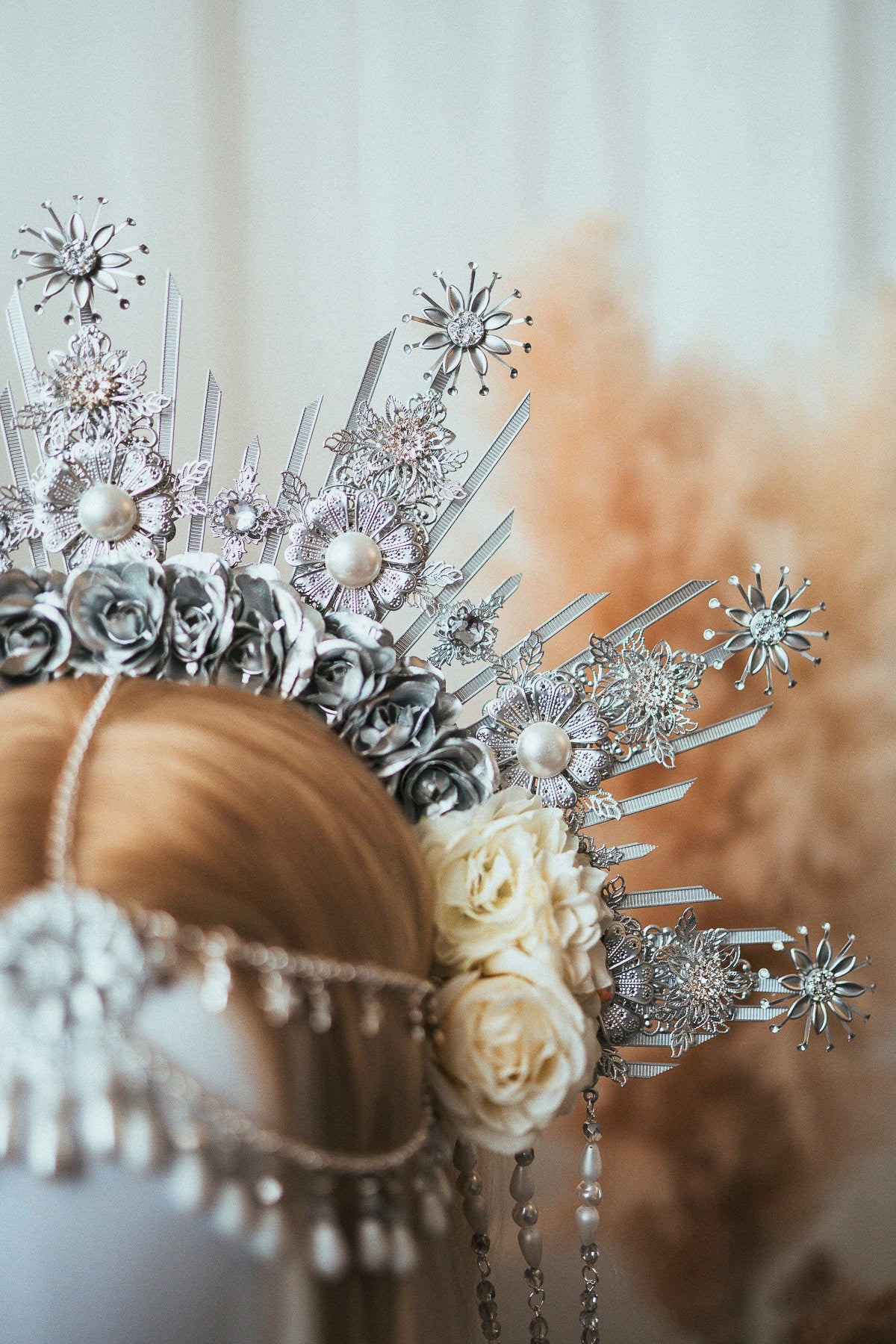 Silver Halo crown, Halo Headpiece, Silver tiara, Festival headpiece, Met Gala Crown, Wedding Crown, Flower crown, Mary Crown, Boho Crown