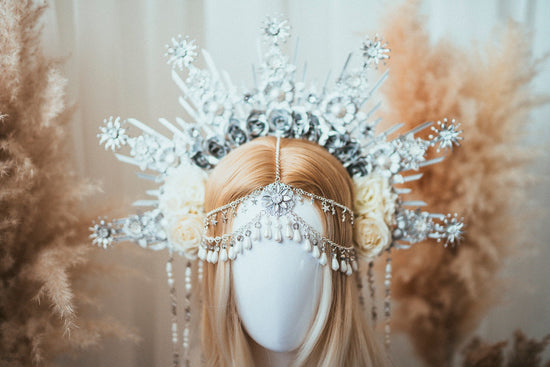 Silver Halo crown, Halo Headpiece, Silver tiara, Festival headpiece, Met Gala Crown, Wedding Crown, Flower crown, Mary Crown, Boho Crown