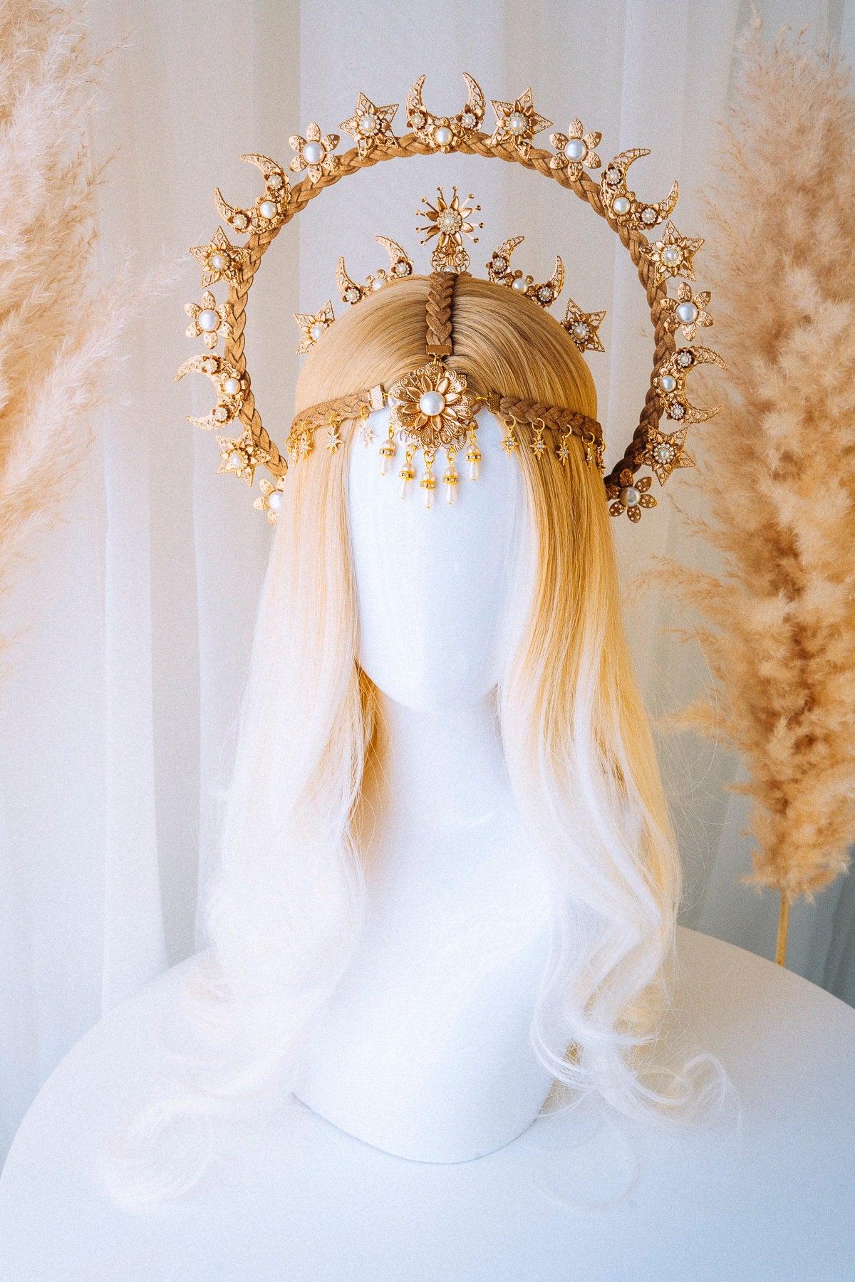 Gold Boho Halo Crown, Halo Headpiece, Festival crown, Festival headpiece, Glitter Crown, Burning Man, Festival Bride, Halo Headlights, Boho