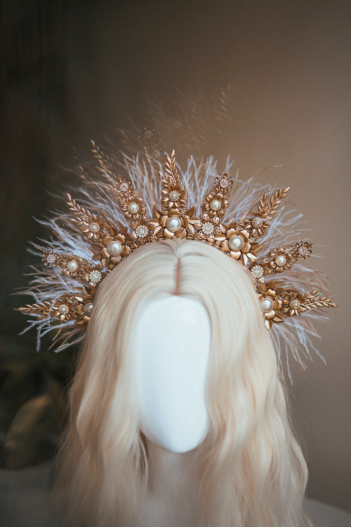 Beige Halo Crown, Halo Headpiece, Festival crown, Festival headpiece, Summer Outfit, Wedding Crown, Halo crown, Boho Wedding, Halo Headband