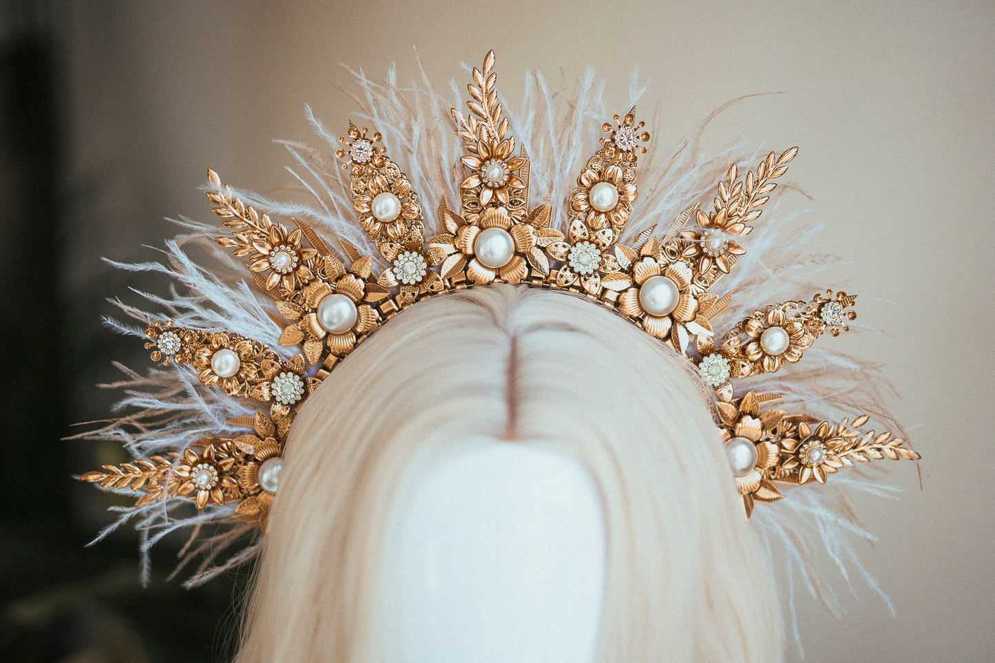 Beige Halo Crown, Halo Headpiece, Festival crown, Festival headpiece, Summer Outfit, Wedding Crown, Halo crown, Boho Wedding, Halo Headband