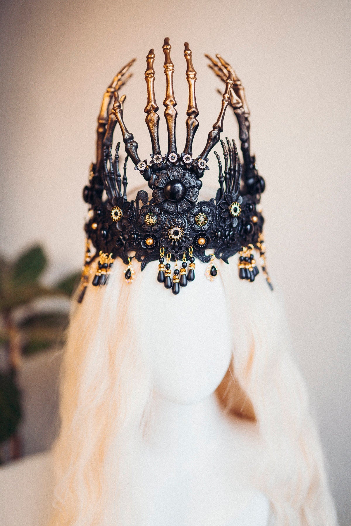 Halloween costume, Halloween headband, Halloween headpiece, Day of the Dead, La Catrina, Sugar skull, Skeleton crown, Black flower crown