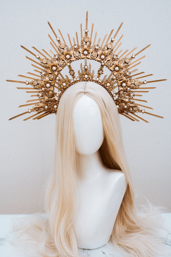 Gold halo crown, Wedding headpiece, Halo Crown, Goddess crown, Halo Headband, Gold crown, Bridal Headpiece, Wedding Crown