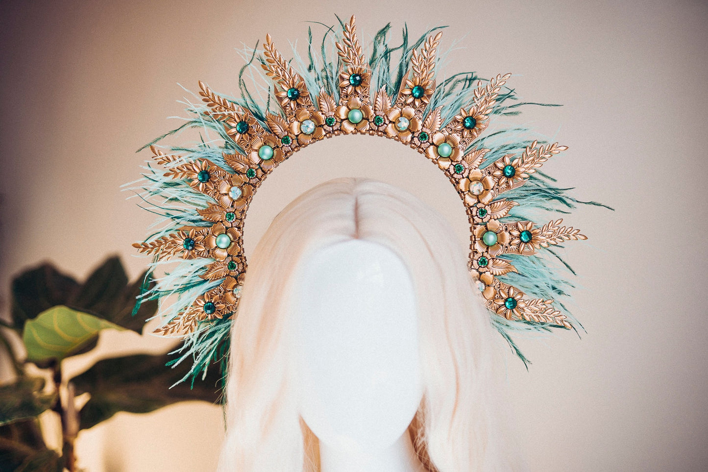 Mint Halo Crown, Halo Headpiece, Festival crown, Festival headpiece, Summer Outfit, Wedding Crown, Halo crown, Boho Wedding, Halo Headband