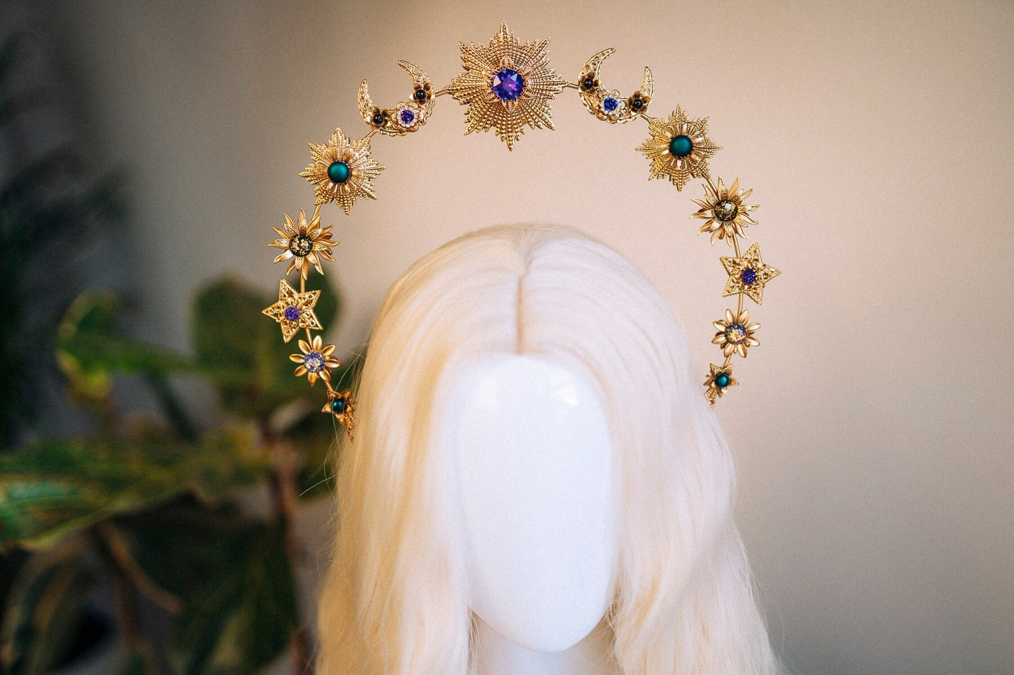 Moon halo crown, Halo headpiece, Festival crown, Festival headpiece, Moon Crown, Wedding Crown, Halo crown, Halloween costume, Moon jewelry