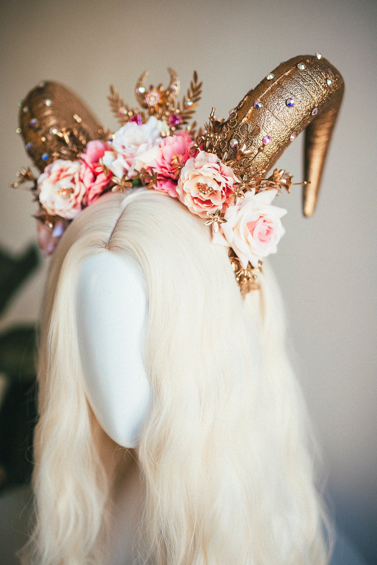 Zodiac Sign, Birthday Headband, B-day Crown, Capricorn crown, Zodiac, Headband, Headpiece, Horns, Tiara, Flower crown, Flower Horns