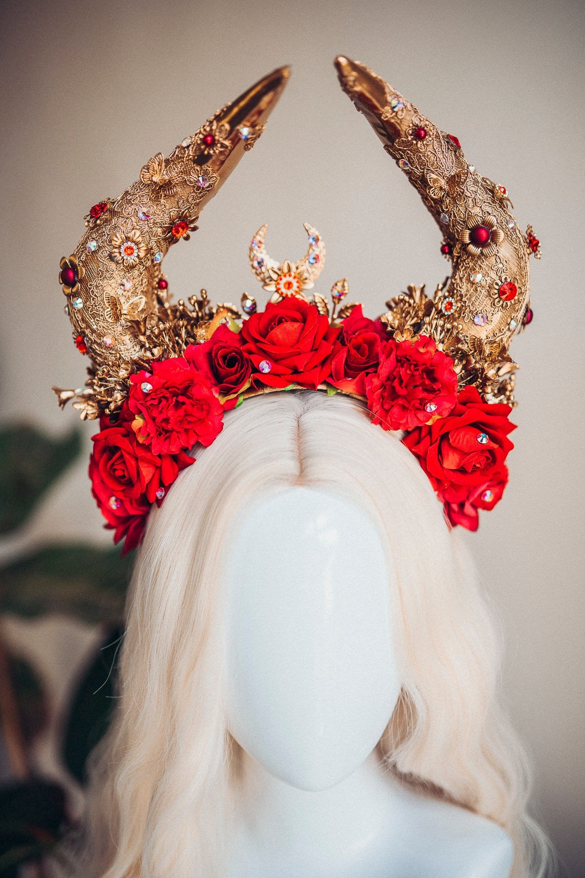 Zodiac Sign, Birthday Headband, B-day Crown, Taurus crown, Zodiac, Headband, Headpiece, Horns, Tiara, Flower crown, Flower Horns, Red Tiara