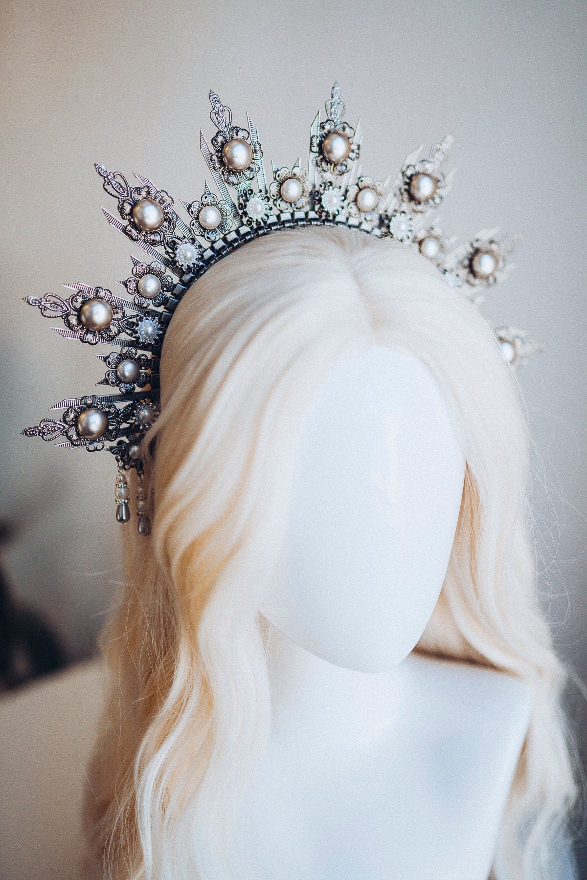 Halo crown, Halo Headband, Zip ties crown, Festival headpiece, Met Gala Crown, Platinum Crown, Mary Crown, Silver Crown, Festival Fashion