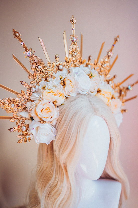 Flower halo crown, Beige flower crown, Halo headpiece, Bridal crown, Wedding headpiece, Goddess crown, Bridal headpiece, Wedding crown