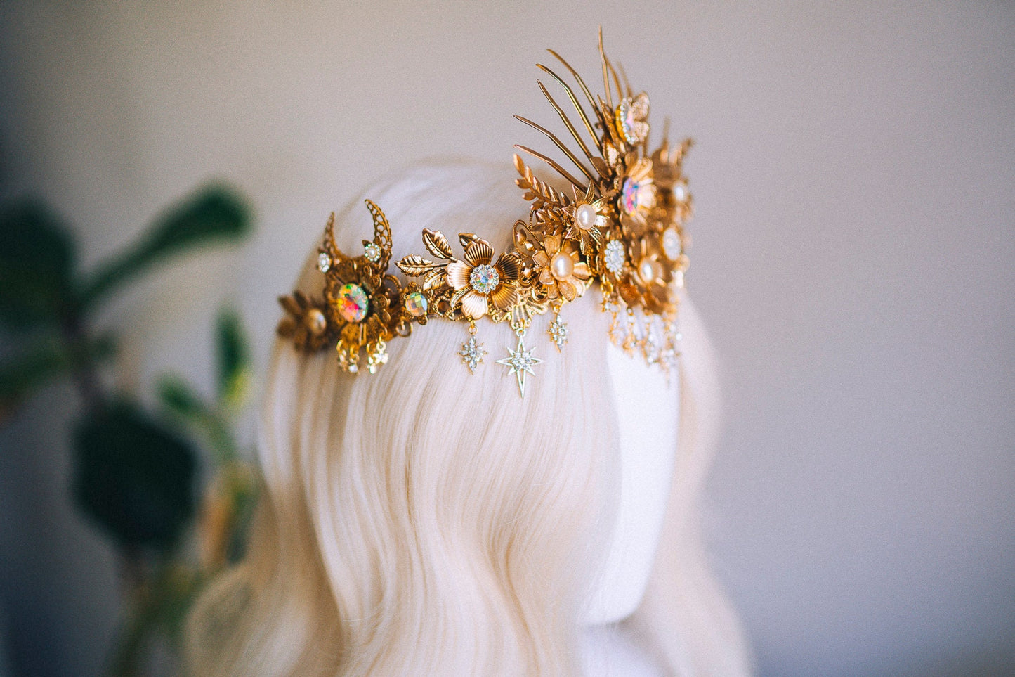 Elf crown Sun Crown Celestial Gold Tiara Sun Shine Headpiece Fairy Crown Halo Festival Tiara Wedding Crown Boho Festival Bride