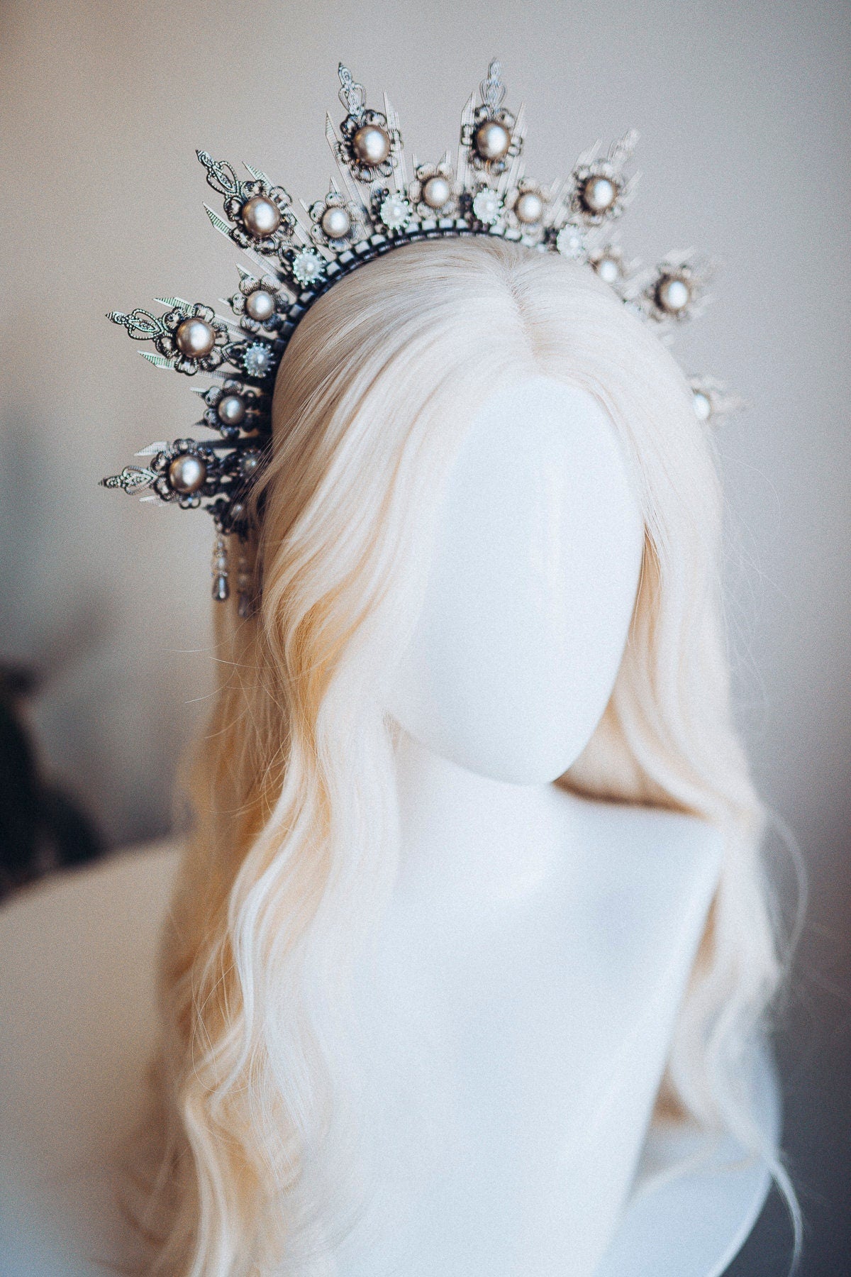 Halo crown, Halo Headband, Zip ties crown, Festival headpiece, Met Gala Crown, Platinum Crown, Mary Crown, Silver Crown, Festival Fashion