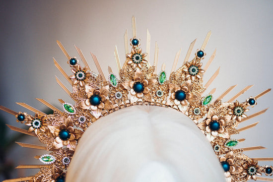 Gold Halo Crown, Halo Headpiece, Festival headpiece, Emerald crown, Wedding Crown, Halo crown, Bridal headpiece, Halo Headband