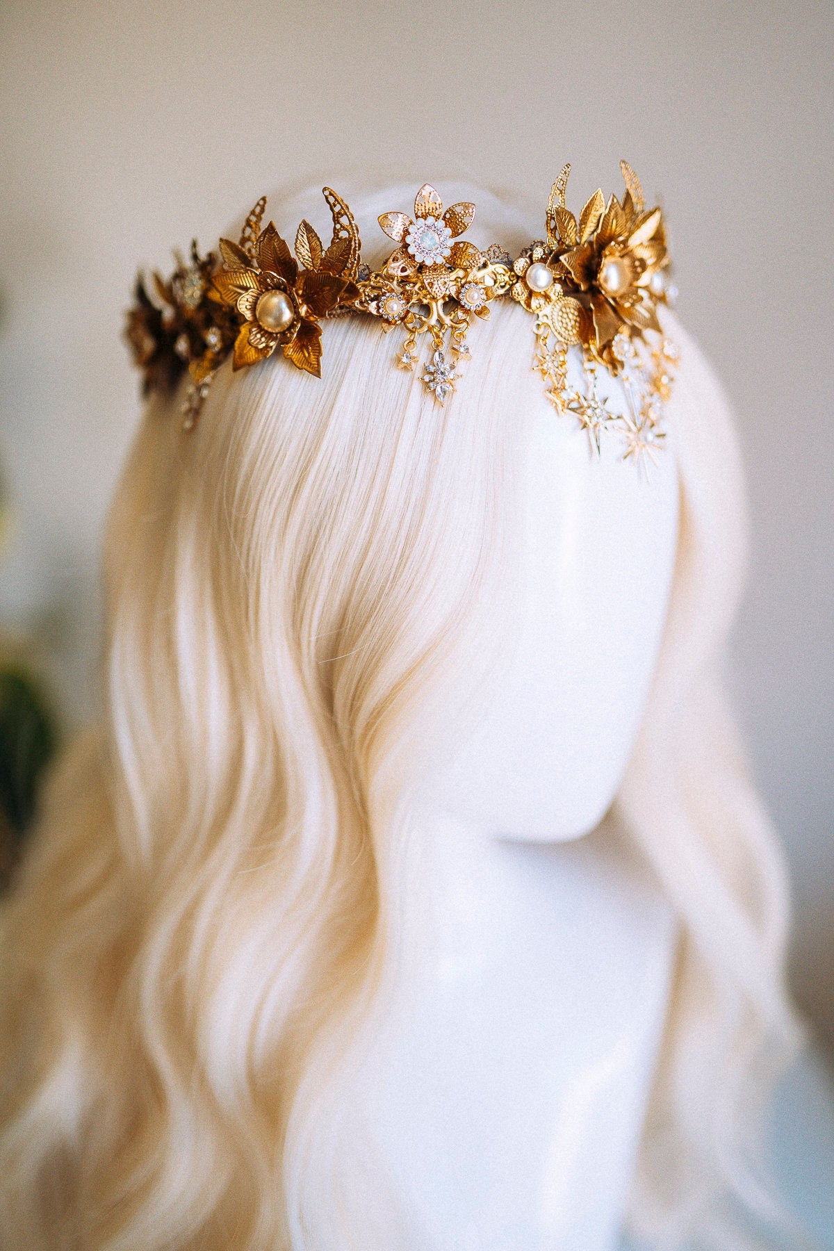 Bridal crown, Celestial crown, Gold crown, Fairy Crown, Wedding crown, Bridal headpiece, Bridal crown, Silver tiara, Goddess crown, Boho