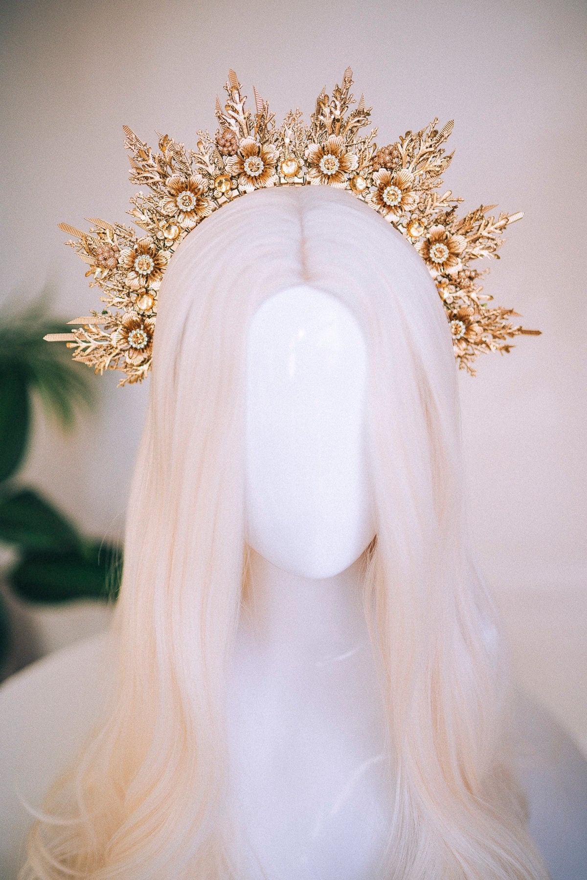 Gold Halo Crown, Halo Headpiece, Festival crown, Festival headpiece, Beige Halo, Wedding Crown, Halo crown, Boho Wedding, Halo Headband