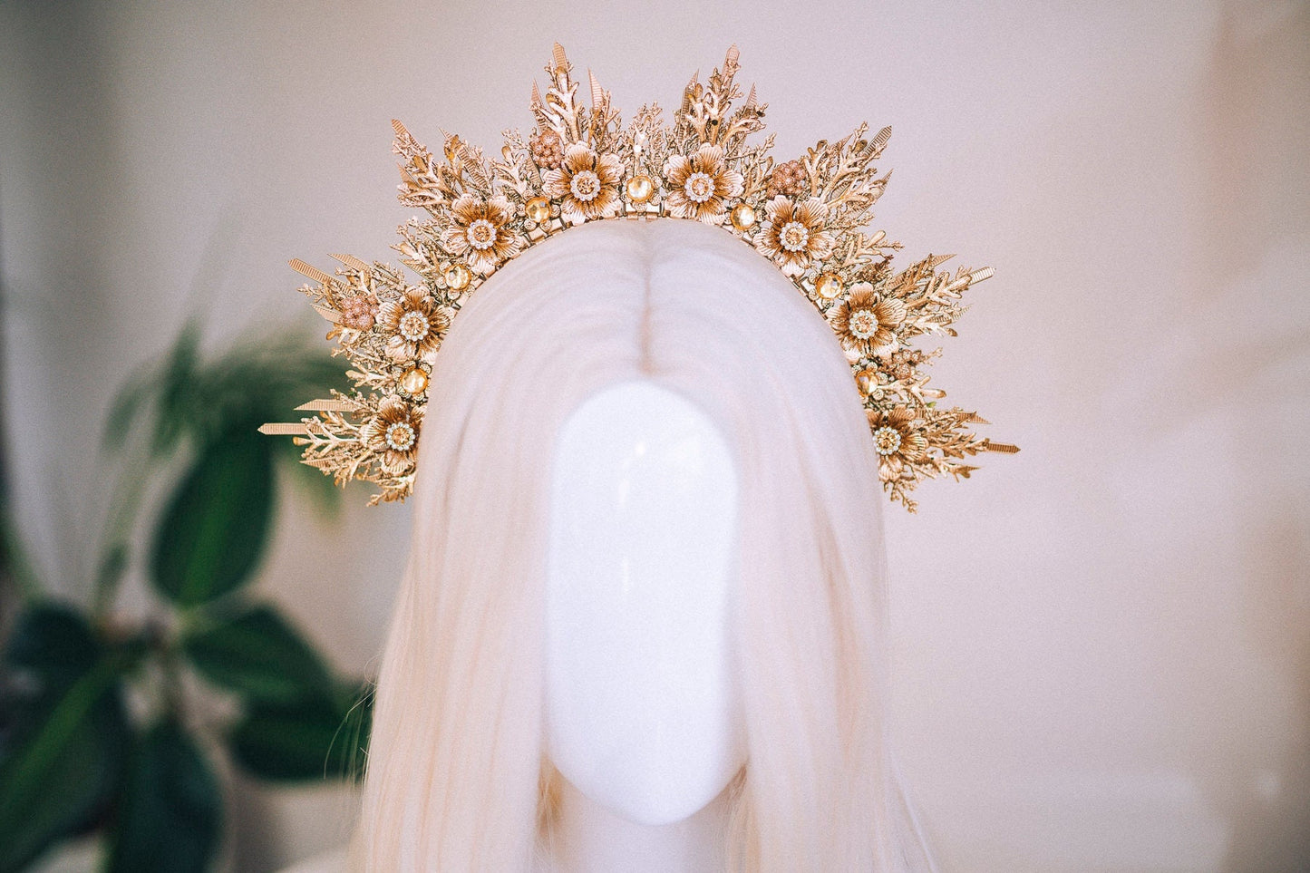 Gold Halo Crown, Halo Headpiece, Festival crown, Festival headpiece, Beige Halo, Wedding Crown, Halo crown, Boho Wedding, Halo Headband