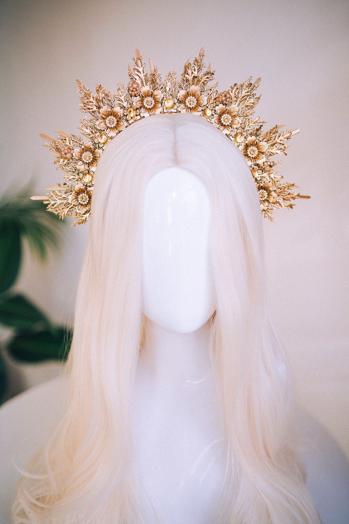 Gold Halo Crown, Halo Headpiece, Festival crown, Festival headpiece, Beige Halo, Wedding Crown, Halo crown, Boho Wedding, Halo Headband