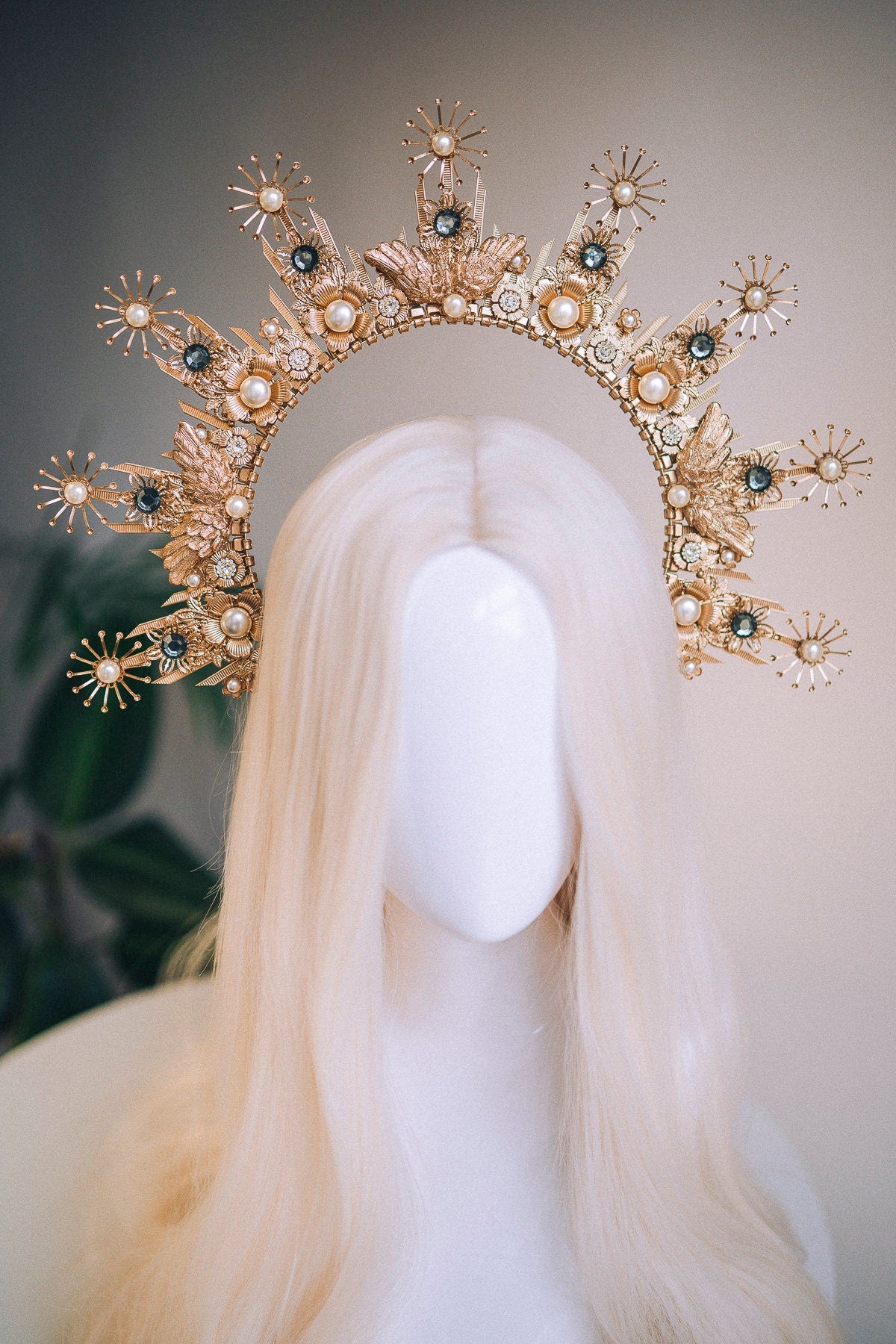 Gold Halo crown, Halo Headband, Halo headpiece, Wedding crown, Festival headpiece, Met Gala Crown, Baroque Crown, Mary Crown, Boho Wedding