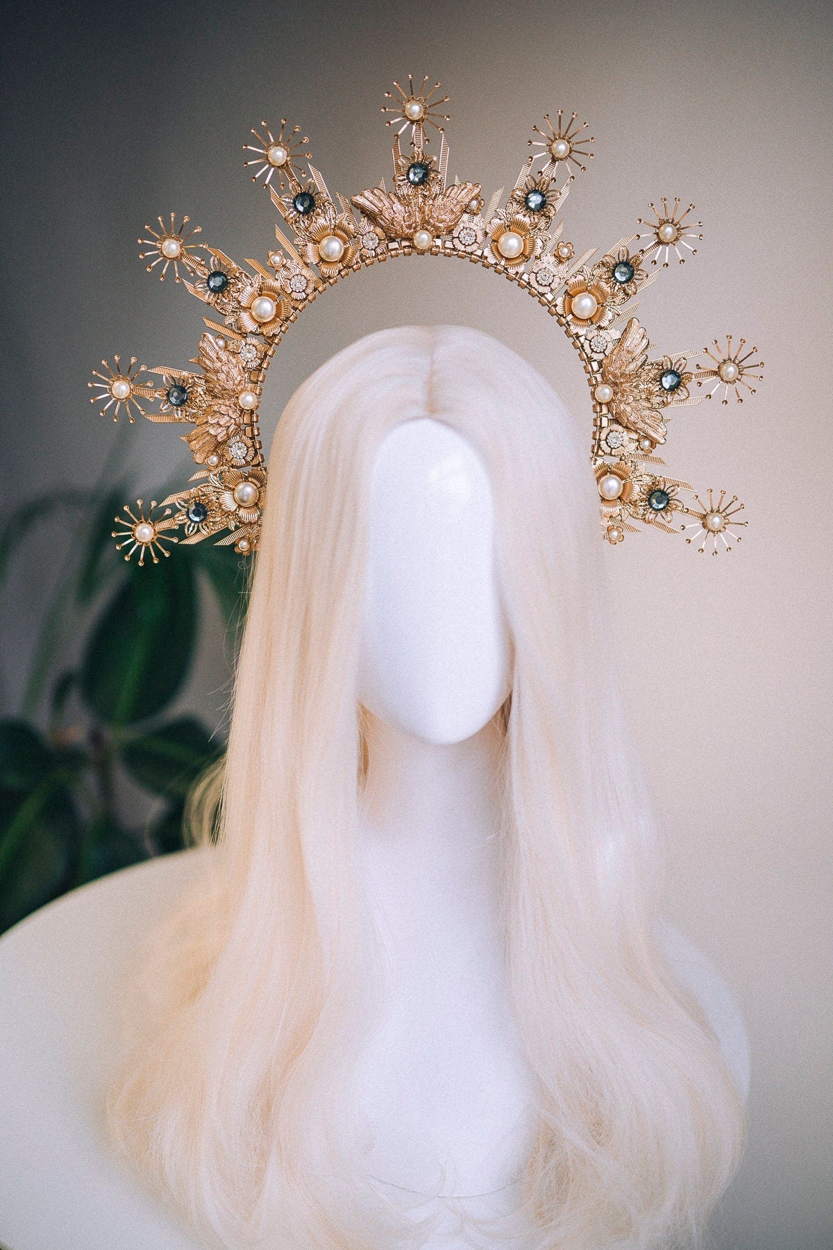 Gold Halo crown, Halo Headband, Halo headpiece, Wedding crown, Festival headpiece, Met Gala Crown, Baroque Crown, Mary Crown, Boho Wedding