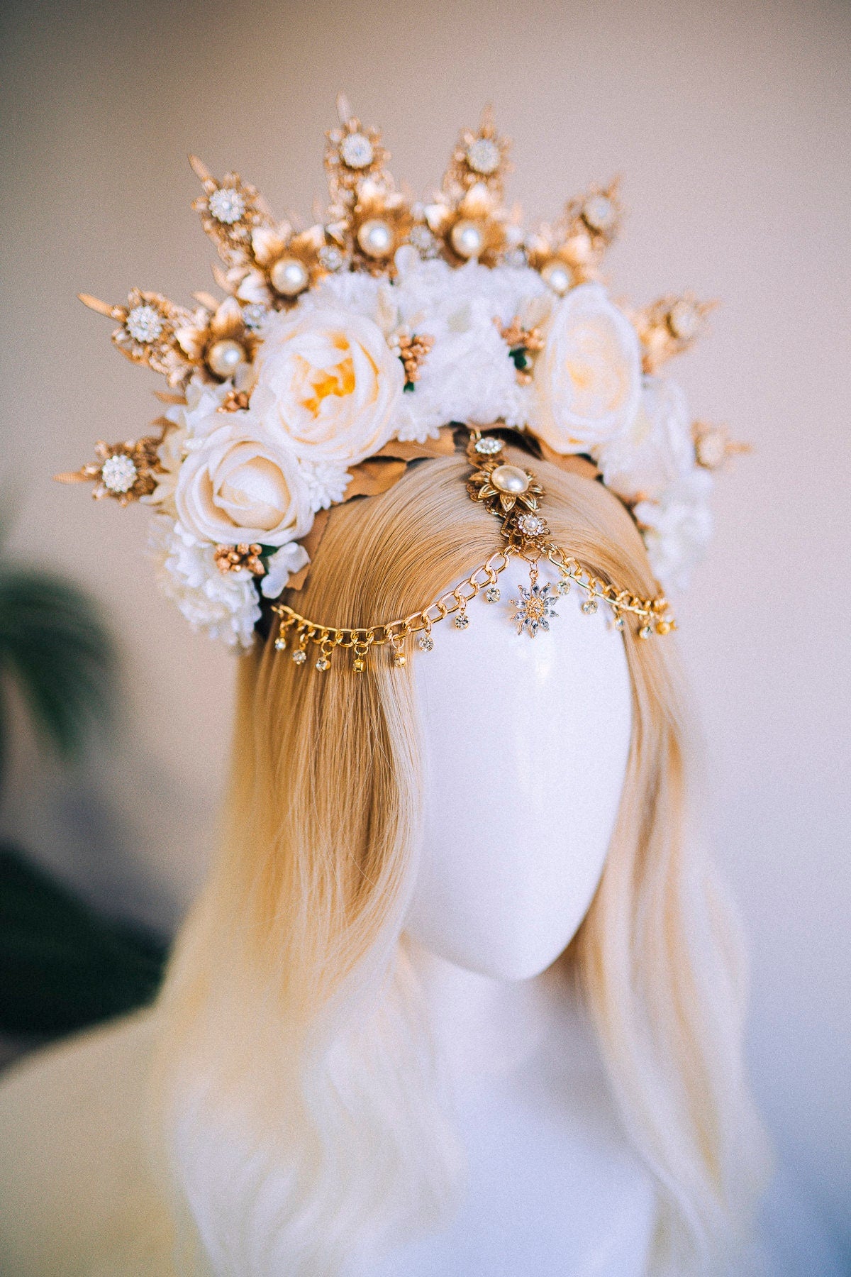 Flower Halo Crown, Halo Headpiece, Halo Crown, Halo Headlights, Flower Crown, Celestial, Headpiece, Pregnancy Photo, Goddess, Wedding, Boho