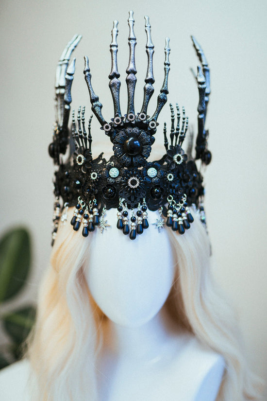 Halloween costume, Halloween headband, Halloween headpiece, Day of the Dead, La Catrina, Sugar skull, Skeleton crown, Black flower crown