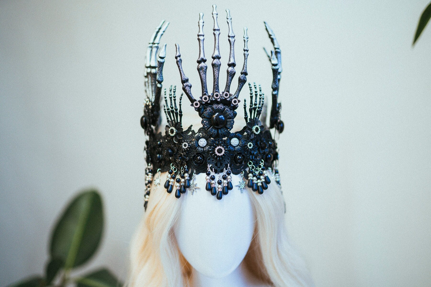 Halloween costume, Halloween headband, Halloween headpiece, Day of the Dead, La Catrina, Sugar skull, Skeleton crown, Black flower crown