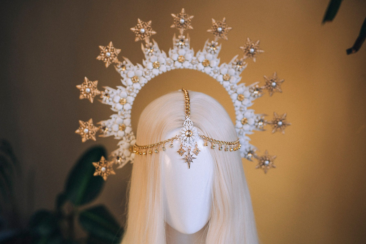 Snowflake Halo Crown Headlights Xmas Party Crown Winter Tiara White Halo Winter Wedding Photo Props Christmas Photos shoot Jewelry