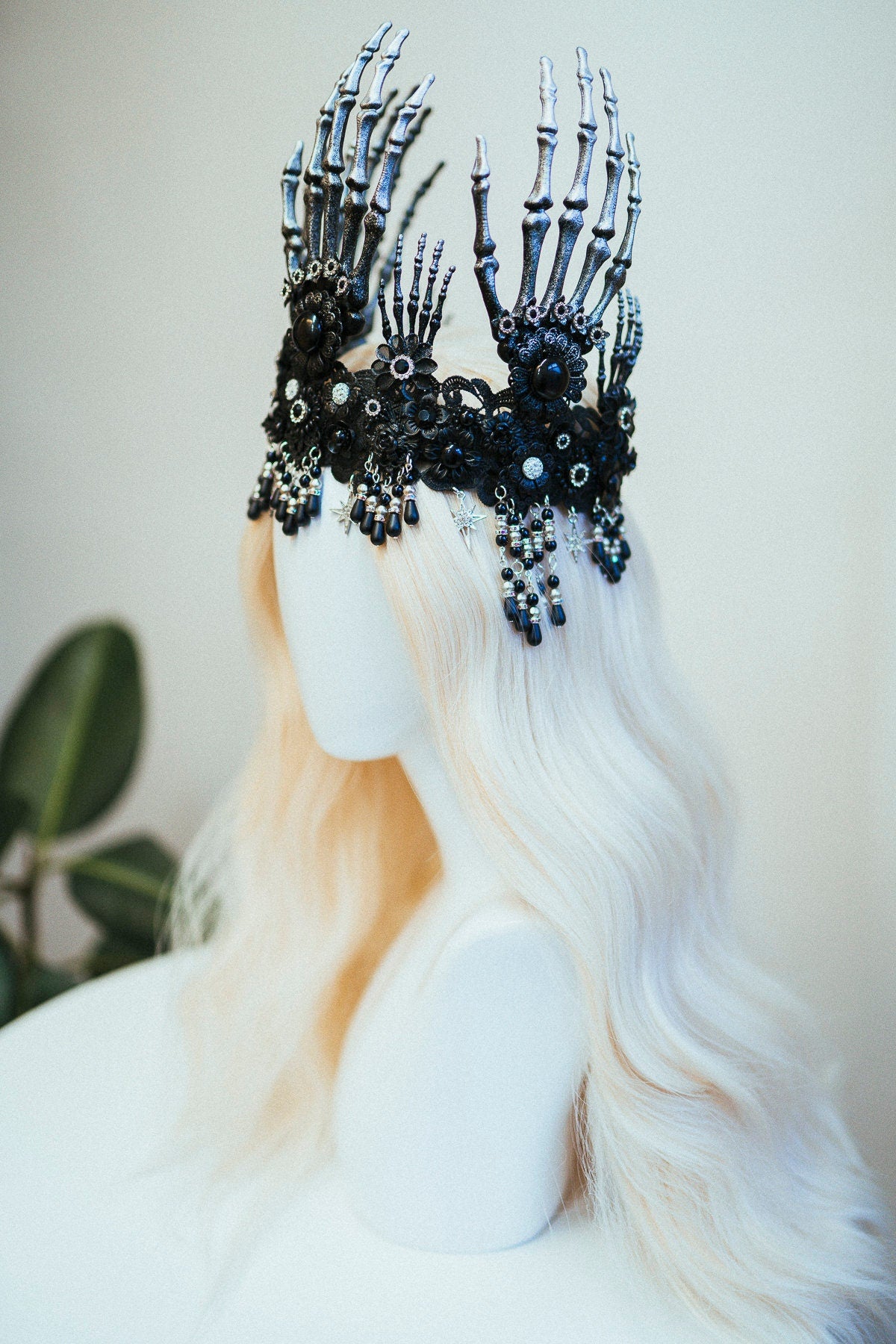 Halloween costume, Halloween headband, Halloween headpiece, Day of the Dead, La Catrina, Sugar skull, Skeleton crown, Black flower crown