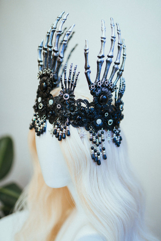 Halloween costume, Halloween headband, Halloween headpiece, Day of the Dead, La Catrina, Sugar skull, Skeleton crown, Black flower crown