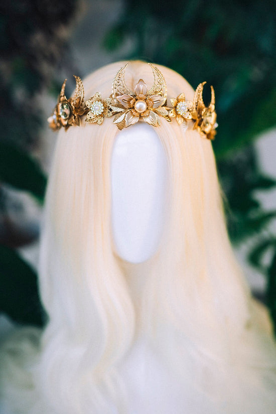 Gold moon crown, Gold flower crown, Elf Crown, Elven tiara, Fairy Crown, Flower Crown, Wedding Tiara, Bridal headpiece, Flower hair wreath