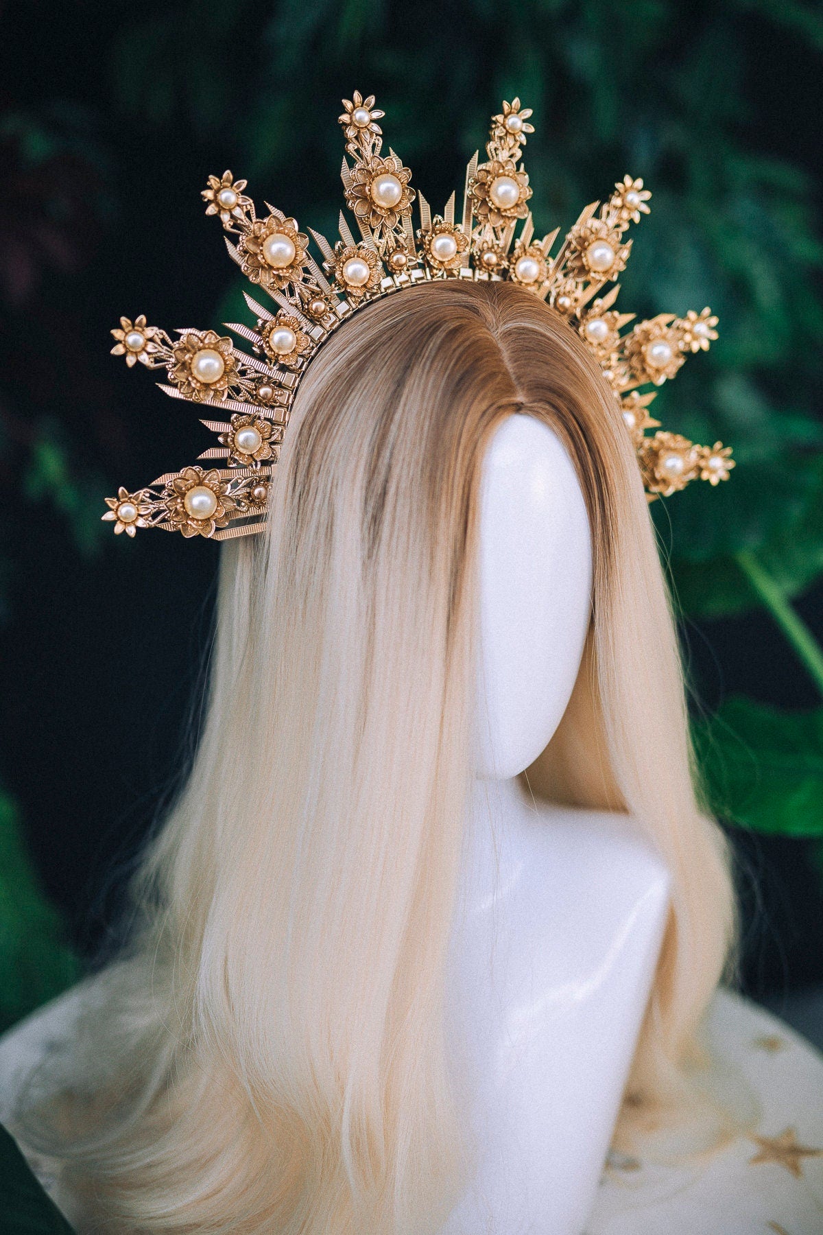 Halo Gold halo crown Jewellery Gold crown Flower crown Bridal headpiece Celestial jewellery Krone Crown Headdress Fairy crown Wedding crown