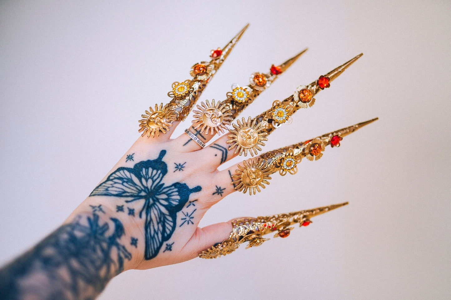 Leo Zodiac Sign Gold Finger Claw 1 piece Nails Jewellery Halloween Gold Fingers Sugar Skull Photo Props Yellow Jewelry