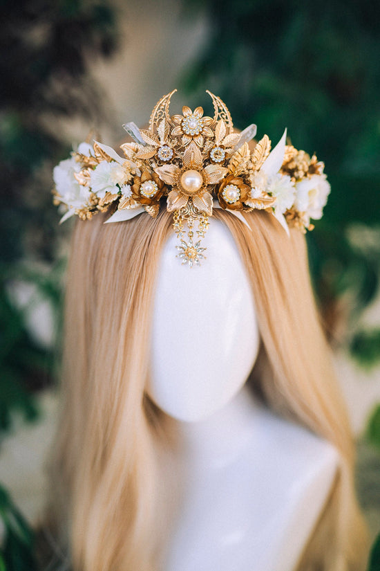 Beige Flower Crown Flower Tiara Celestial Gold Wedding Headpiece Headband Fairy White Flower Wedding Crown Boho Bride Crystal Crown