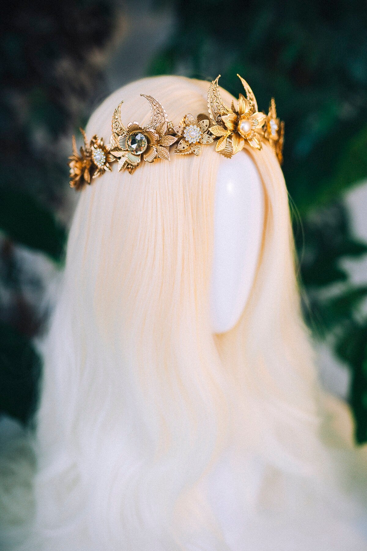 Gold moon crown, Gold flower crown, Elf Crown, Elven tiara, Fairy Crown, Flower Crown, Wedding Tiara, Bridal headpiece, Flower hair wreath