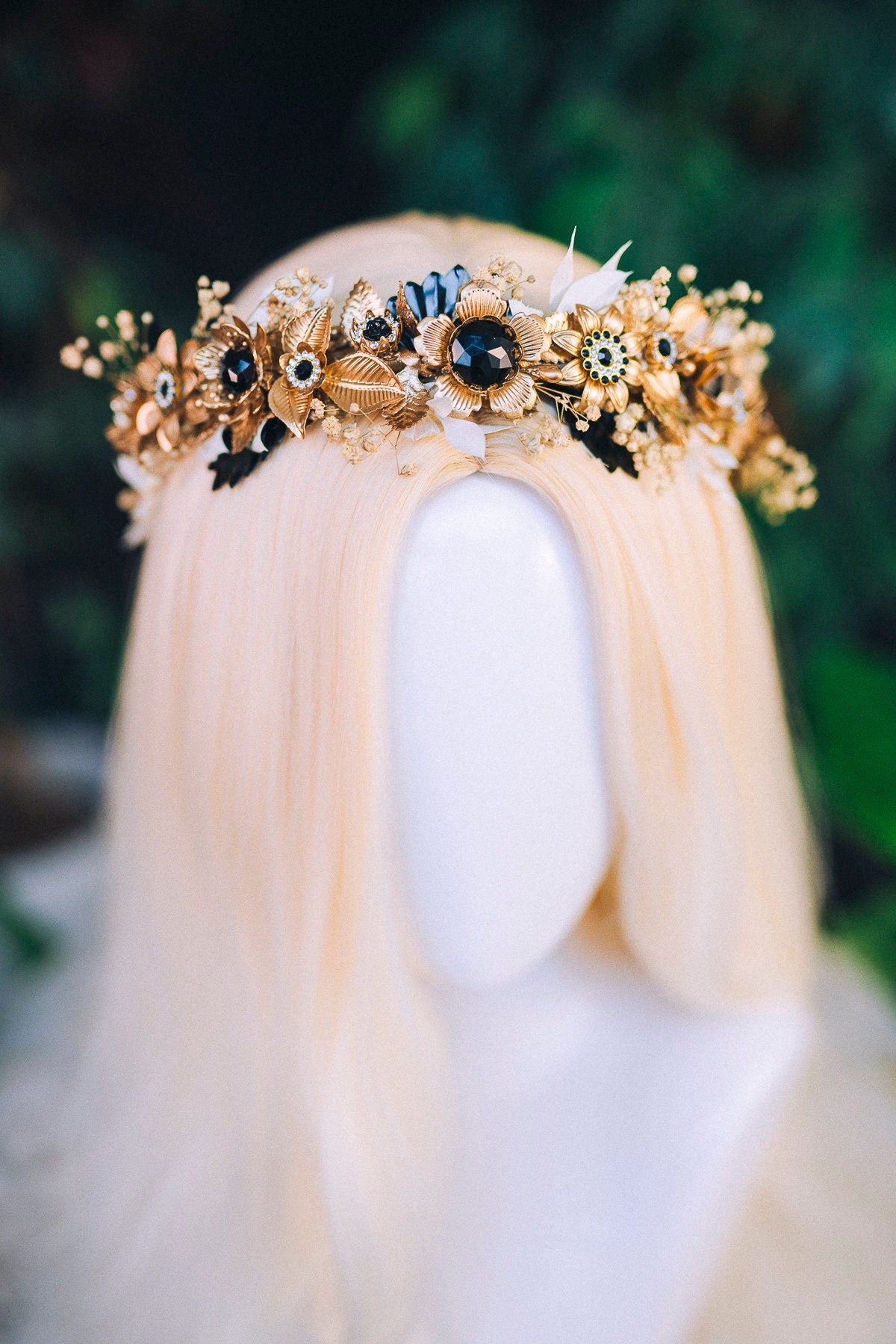 Black dried flower tiara Flower crown Celestial jewellery Halloween headpiece Fairy crown Prom accessories Bridal crown Crystal crown Moon