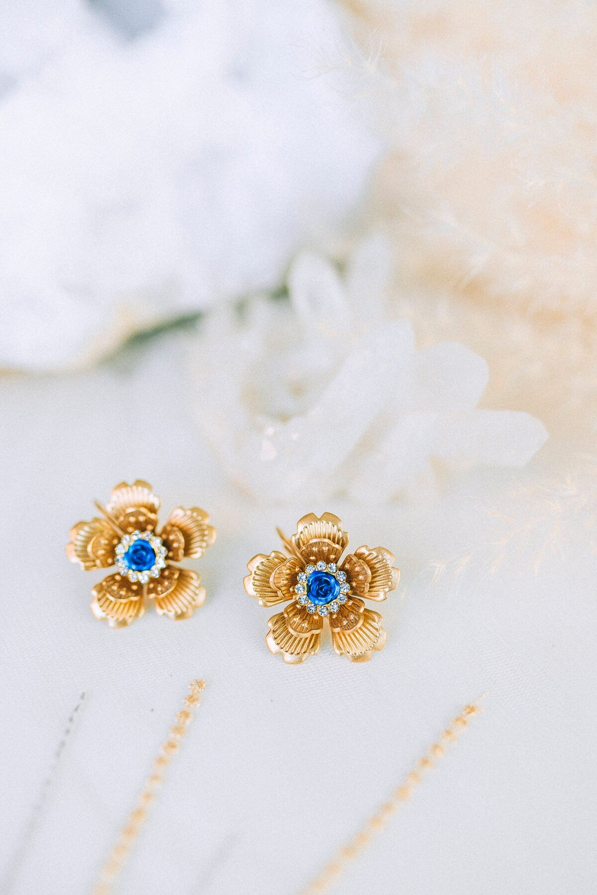 Flower earrings Festival earrings Gold boho earrings Summer earrings Flower jewellery Wedding accessories Blue earrings