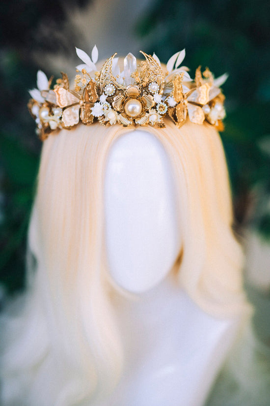 Beige Flower Crown Flower Tiara Celestial Gold Wedding Headpiece Headband Fairy White Flower Wedding Crown Boho Bride Crystal Crown