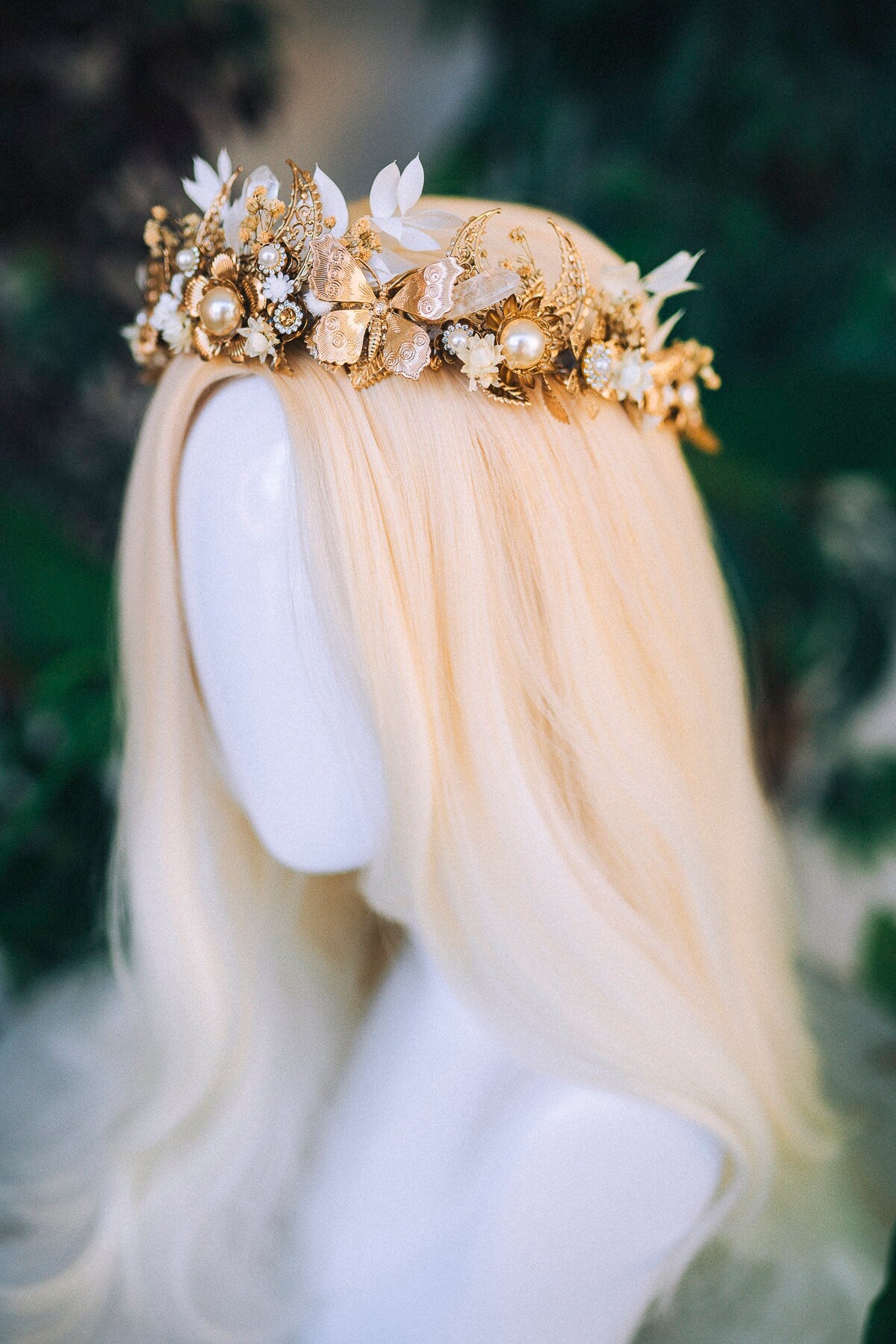 Beige Flower Crown Flower Tiara Celestial Gold Wedding Headpiece Headband Fairy White Flower Wedding Crown Boho Bride Crystal Crown