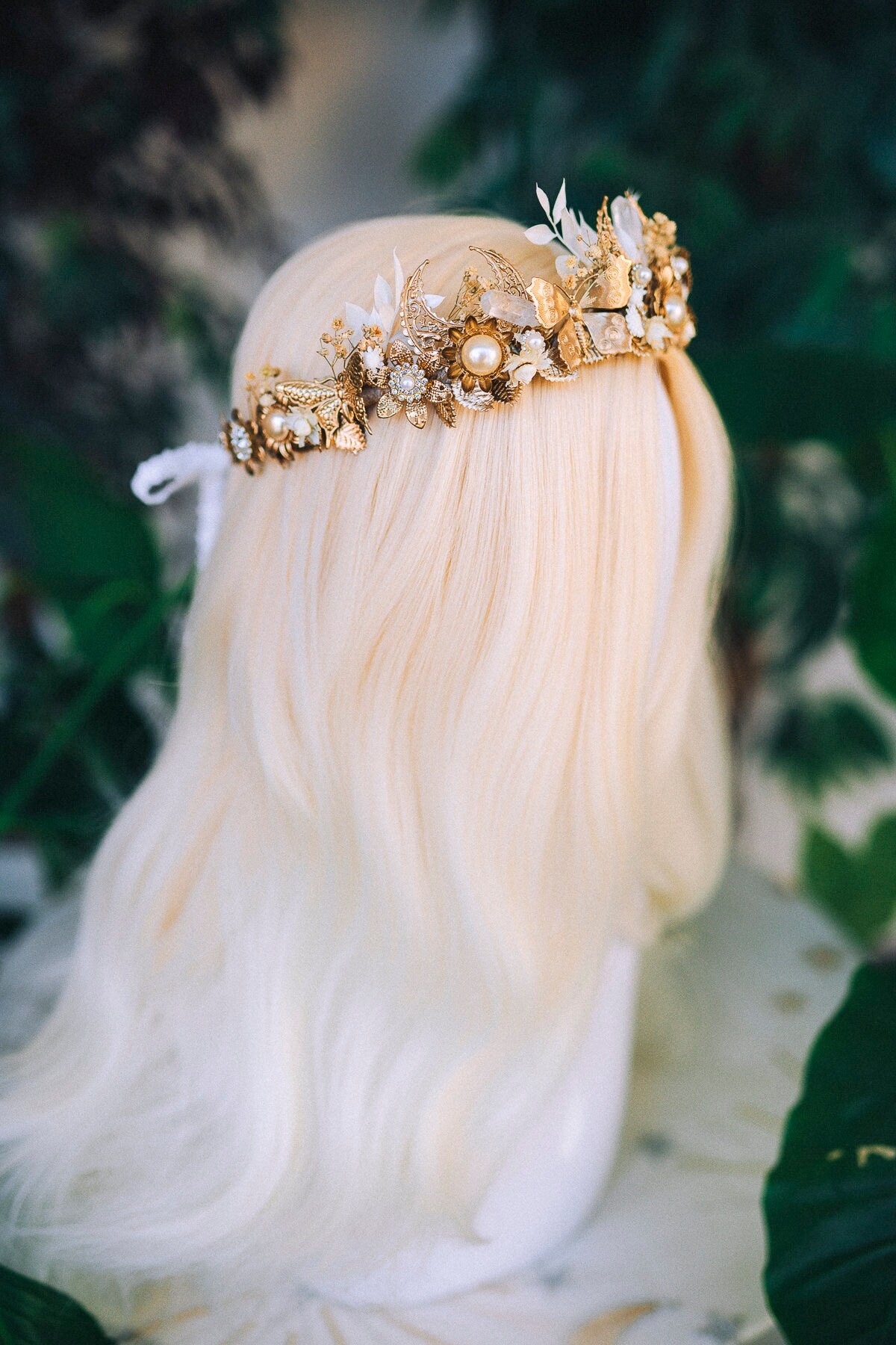 Beige Flower Crown Flower Tiara Celestial Gold Wedding Headpiece Headband Fairy White Flower Wedding Crown Boho Bride Crystal Crown