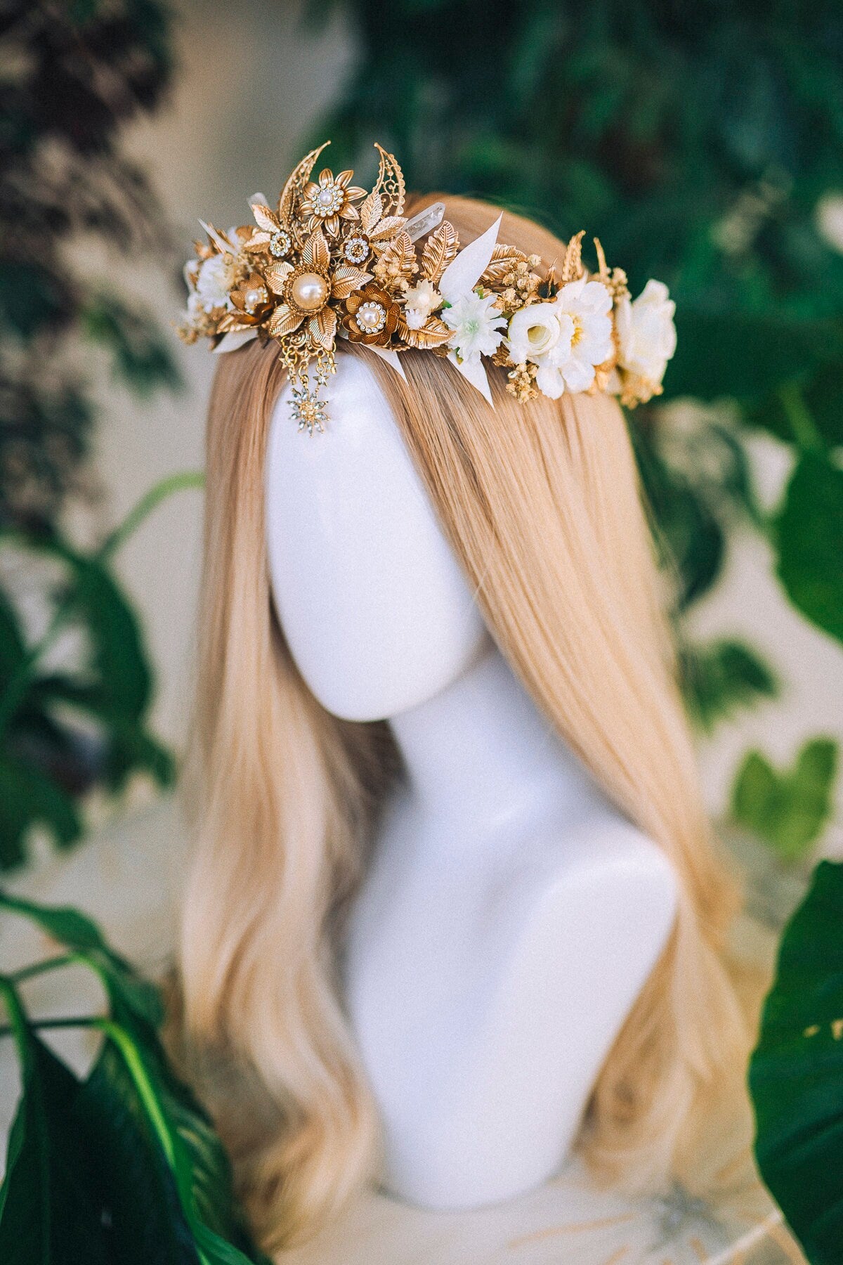 Beige Flower Crown Flower Tiara Celestial Gold Wedding Headpiece Headband Fairy White Flower Wedding Crown Boho Bride Crystal Crown