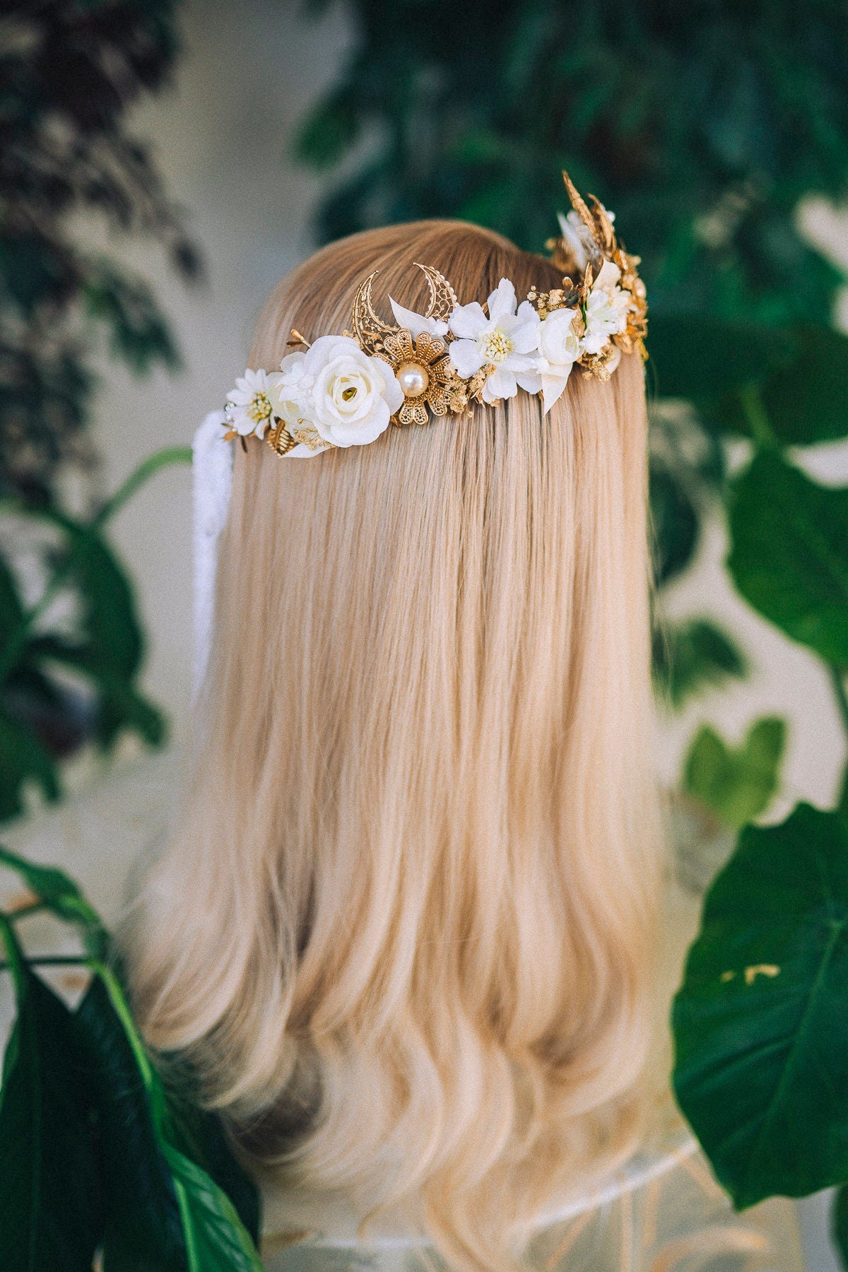 Beige Flower Crown Flower Tiara Celestial Gold Wedding Headpiece Headband Fairy White Flower Wedding Crown Boho Bride Crystal Crown