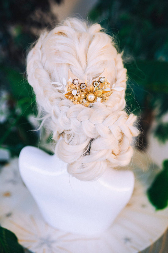 Moon Child Hair Comb Flower Hair Comb Wedding Flowers Beige Flowers In Hair Boho Bride Dried Flower Crown Boho Chic Style Flower Hairpins