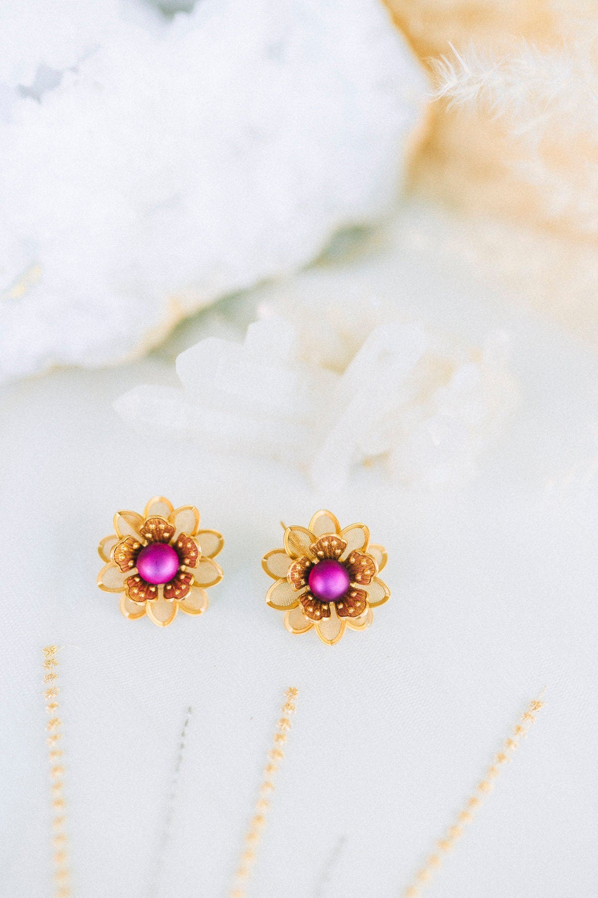 Flower earrings Festival earrings Gold boho earrings Summer earrings Flower jewellery Wedding accessories Pink earrings Floral earrings