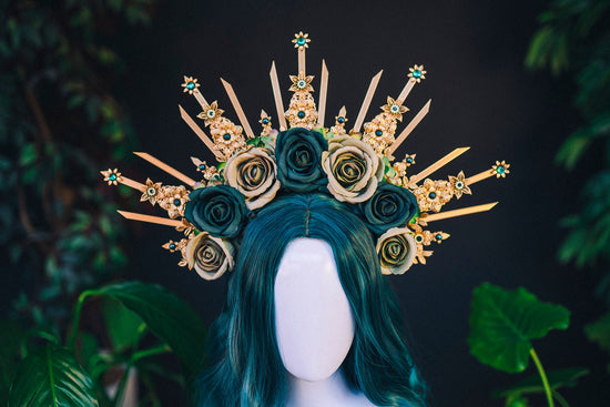 Emerald Flower crown Gold halo Moon crown Bridal Headpiece Goddess crown Celestial Jewellery Burning man Accessories Tiara Diadem Crown Boho